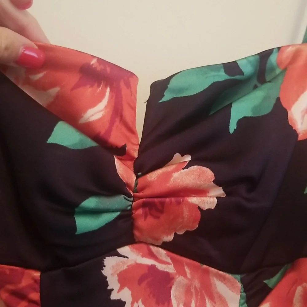 Tahari Arthur S. Levine Rosr Dress - Picture 3 of 7
